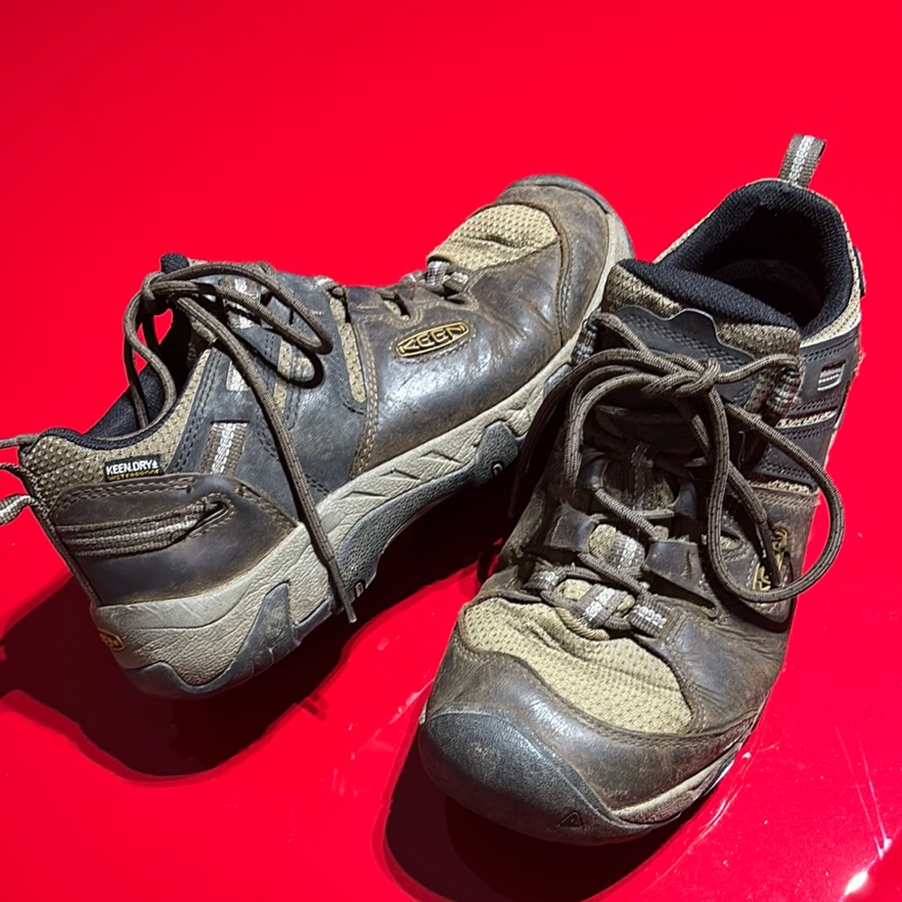 KEEN Men's Brown Hiking Shoes